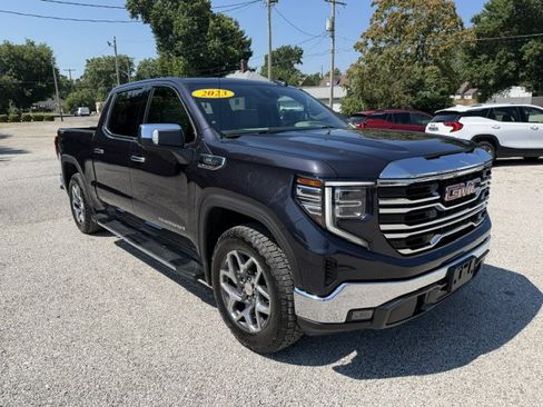 Used 2023 GMC Sierra 1500 SLT w/ SLT Premium Package AWD/4WD image 7