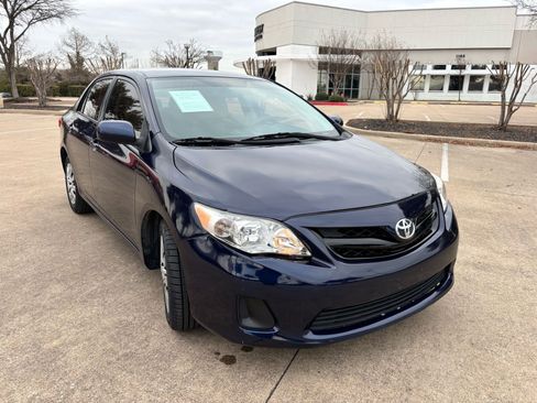 Used 2012 Toyota Corolla L image 3