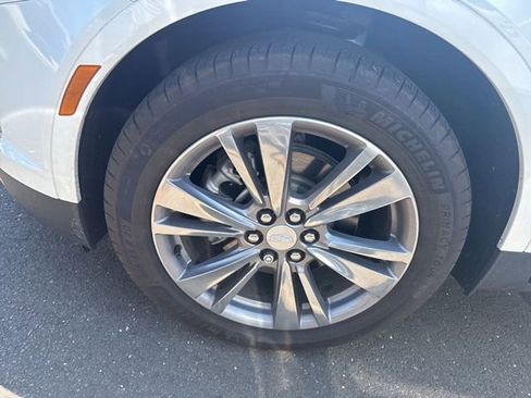 Certified 2024 Cadillac XT5 Premium Luxury AWD/4WD image 6