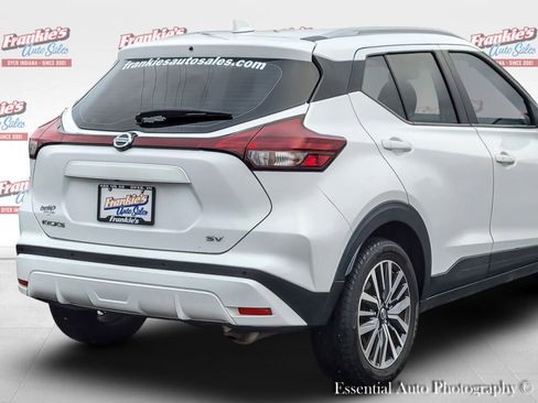 Used 2021 Nissan Kicks SV image 7