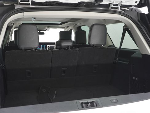 Used 2025 Ford Expedition Max Platinum AWD/4WD image 9