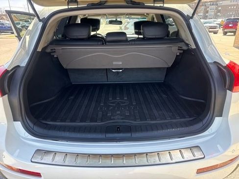 Used 2017 INFINITI QX50 2WD w/ Deluxe Touring Package image 18