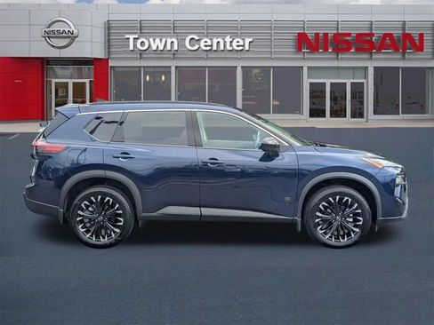 Used 2026 Nissan Rogue Dark Armor FWD image 8