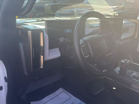 Used 2024 GMC Hummer EV 3X w/ Battery Pack, 24 Module Pack AWD/4WD image 35