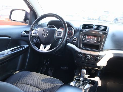 Used 2018 Dodge Journey SXT w/ Connectivity Group image 15