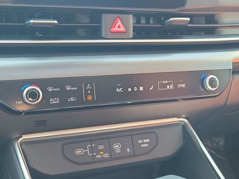 New 2026 Kia Carnival SX FWD image 23