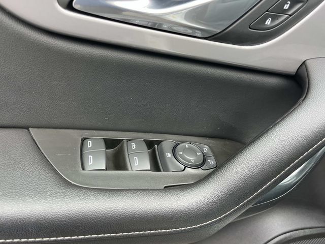 Used 2024 Chevrolet Blazer LT FWD image 32