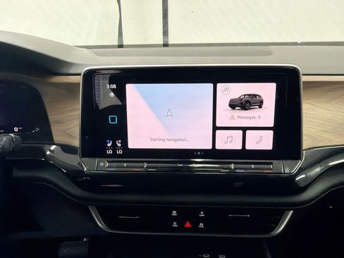 Used 2024 Volkswagen Atlas SE image 28