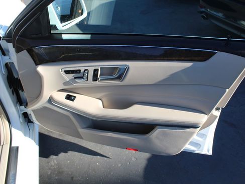 Used 2016 Mercedes-Benz E 350 Sport image 21