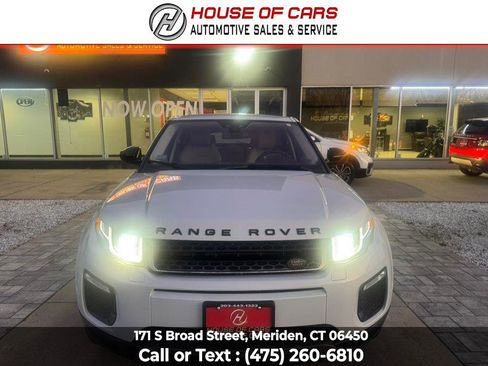 Used 2017 Land Rover Range Rover Evoque SE Premium image 2