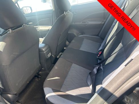 Used 2025 Nissan Versa SV FWD image 7