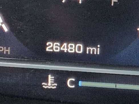 Used 2023 Chevrolet Tahoe Premier image 12