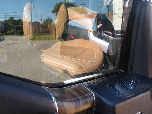 Used 2019 Ford F150 Lariat AWD/4WD image 52