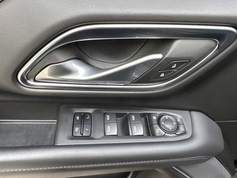 Used 2024 Chevrolet Tahoe Z71 w/ Luxury Package image 12