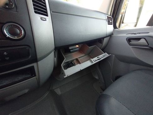 Used 2017 Mercedes-Benz Sprinter 2500 image 57