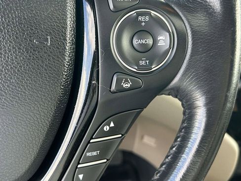 Used 2017 Honda Pilot Touring image 23
