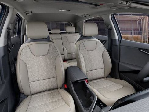 New 2025 Kia Niro EX Touring image 13