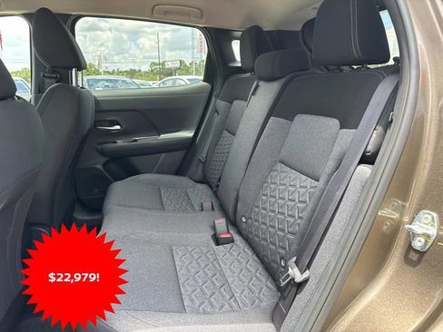 New 2025 Nissan Kicks SV w/ Interior Electronics Package image 7