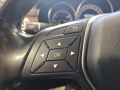 Used 2014 Mercedes-Benz E 350 Sedan image 27