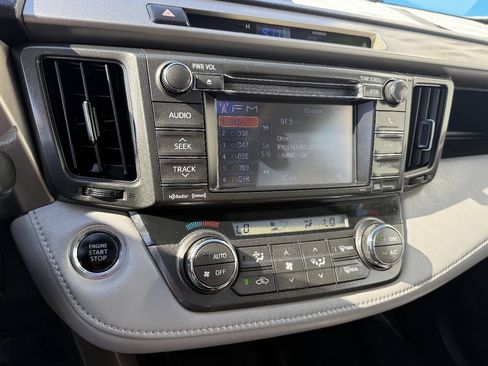 Used 2013 Toyota RAV4 Limited FWD image 13