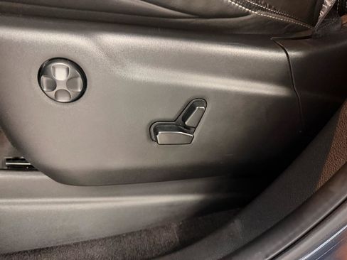 Used 2017 Jeep Grand Cherokee SRT AWD/4WD image 15