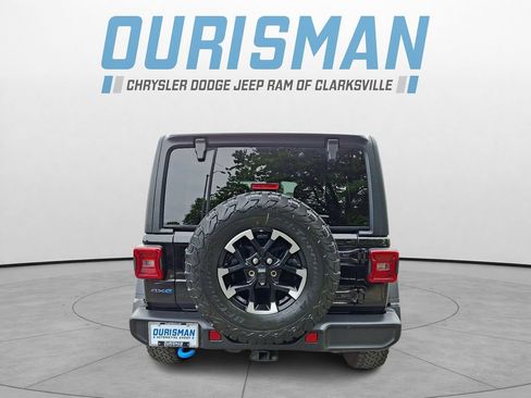 Used 2024 Jeep Wrangler Unlimited Rubicon 4xe AWD/4WD image 5