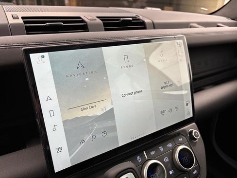 Used 2026 Land Rover Defender 110 S image 17