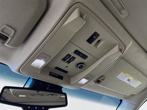 Used 2020 GMC Yukon XL Denali w/ Denali Ultimate Package image 13