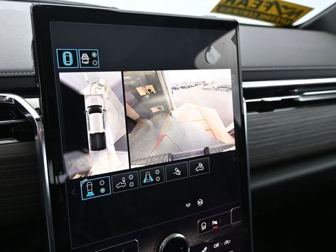 New 2025 GMC Sierra EV Denali image 30