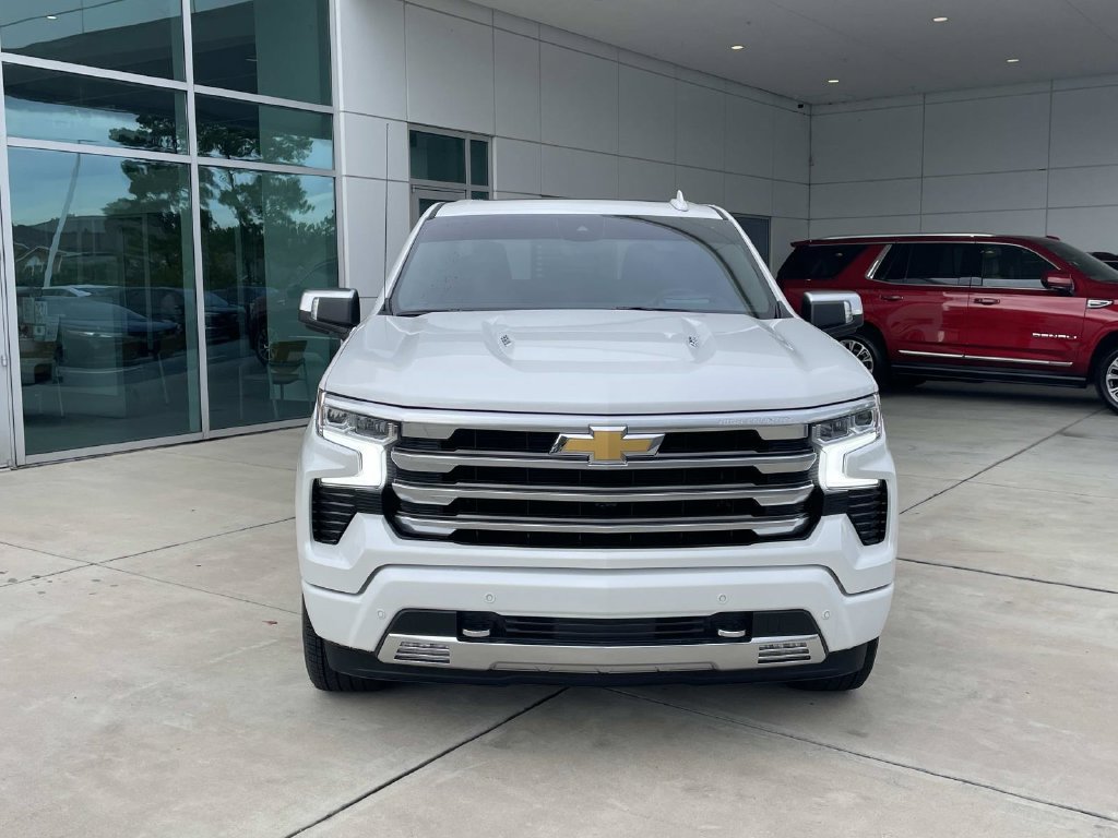 Used 2024 Chevrolet Silverado 1500 High Country AWD/4WD image 7
