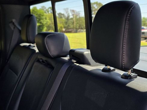Used 2022 Ford F150 Lariat AWD/4WD image 32
