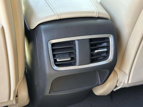 Used 2024 Acura RDX SH-AWD image 14