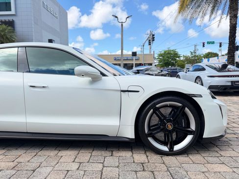 Used 2020 Porsche Taycan Turbo S image 28