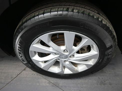 Certified 2021 Hyundai Tucson Value image 15