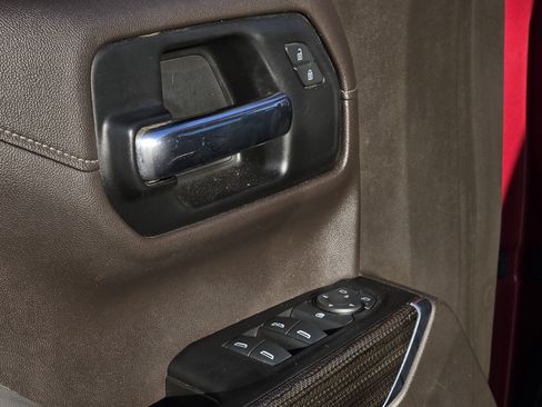 Used 2020 Chevrolet Silverado 1500 LT w/ Texas Edition AWD/4WD image 23
