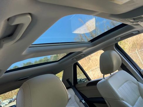 Used 2018 Mercedes-Benz GLE 350 GLE 350 image 36