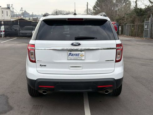 Used 2015 Ford Explorer XLT image 17