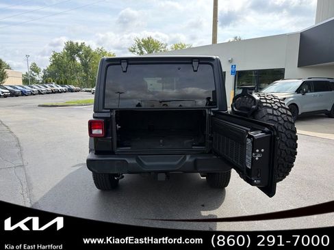 Used 2021 Jeep Wrangler Unlimited Sport AWD/4WD image 15