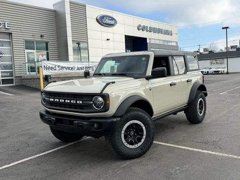New 2025 Ford Bronco Big Bend w/ Black Diamond Package image 1