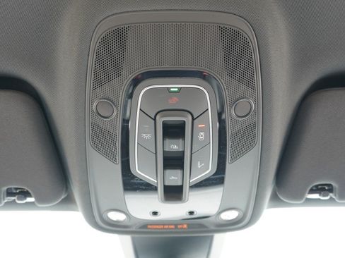Used 2023 Audi SQ7 Premium Plus AWD/4WD image 26