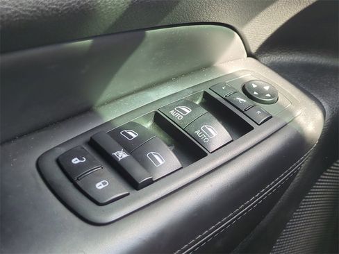 Used 2021 Jeep Grand Cherokee High Altitude image 28