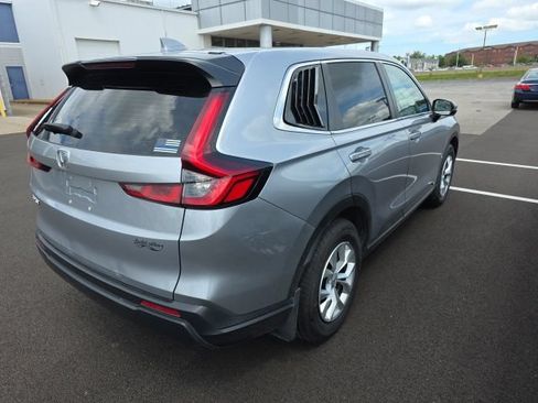Used 2023 Honda CR-V LX image 5
