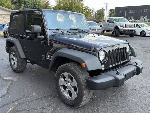 Used 2015 Jeep Wrangler Sport AWD/4WD image 3