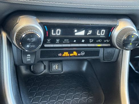 Certified 2024 Toyota RAV4 LE AWD/4WD image 25
