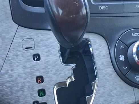 Used 2012 Toyota Sienna XLE w/ Entertainment Pkg FWD image 34