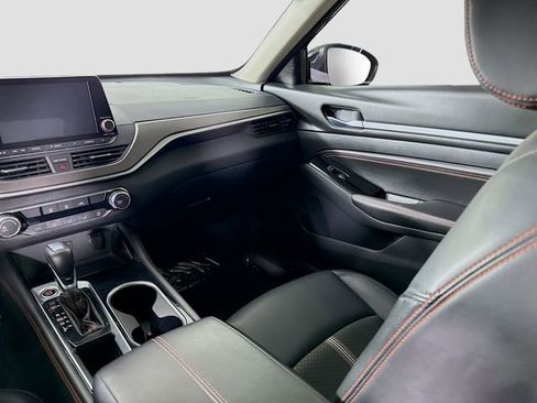 Used 2023 Nissan Altima 2.5 SR image 21