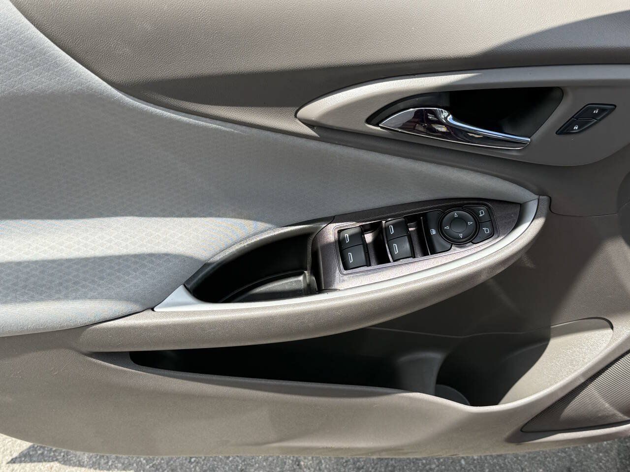 Used 2016 Chevrolet Malibu LS FWD image 7