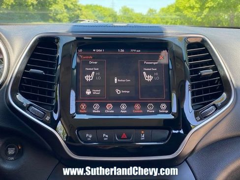 Used 2019 Jeep Cherokee Limited w/ Technology Group AWD/4WD image 26