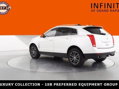 Used 2010 Cadillac SRX Luxury image 5