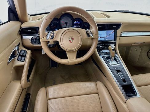 Certified 2014 Porsche 911 Carrera S RWD image 22